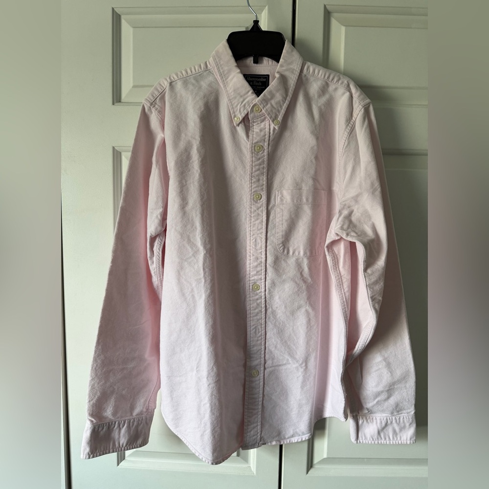 Abercrombie & Fitch Light Pink Casual Button Down Shirt